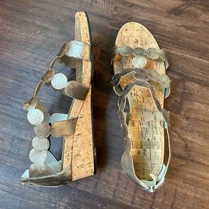 Vaneli Kelcie Silver and Cork Wedge Sandals Size 11